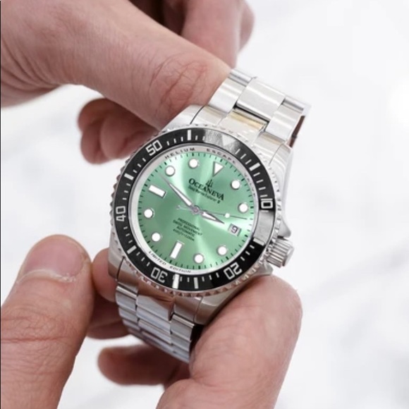 Oceaneva Deep Marine Explorer II Dive Watch Auto - Picture 2 of 9